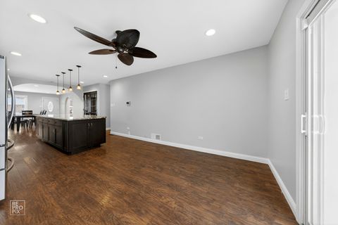 Tiny photo for 7850 Mcvicker Avenue, Burbank, IL 60459 (MLS # 12526559)