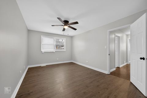 Tiny photo for 7850 Mcvicker Avenue, Burbank, IL 60459 (MLS # 12526559)