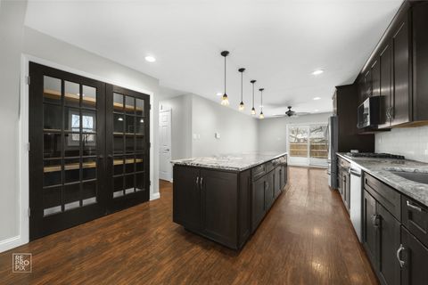 Tiny photo for 7850 Mcvicker Avenue, Burbank, IL 60459 (MLS # 12526559)