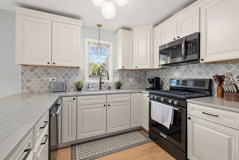 Tiny photo for 11736 Kristoffer Court, Orland Park, IL 60467 (MLS # 12524973)