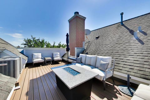 Tiny photo for 1865 Admiral Court #92, Glenview, IL 60026 (MLS # 12764376)
