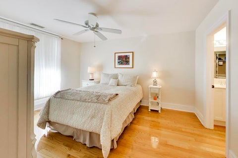 Tiny photo for 1865 Admiral Court #92, Glenview, IL 60026 (MLS # 12764376)