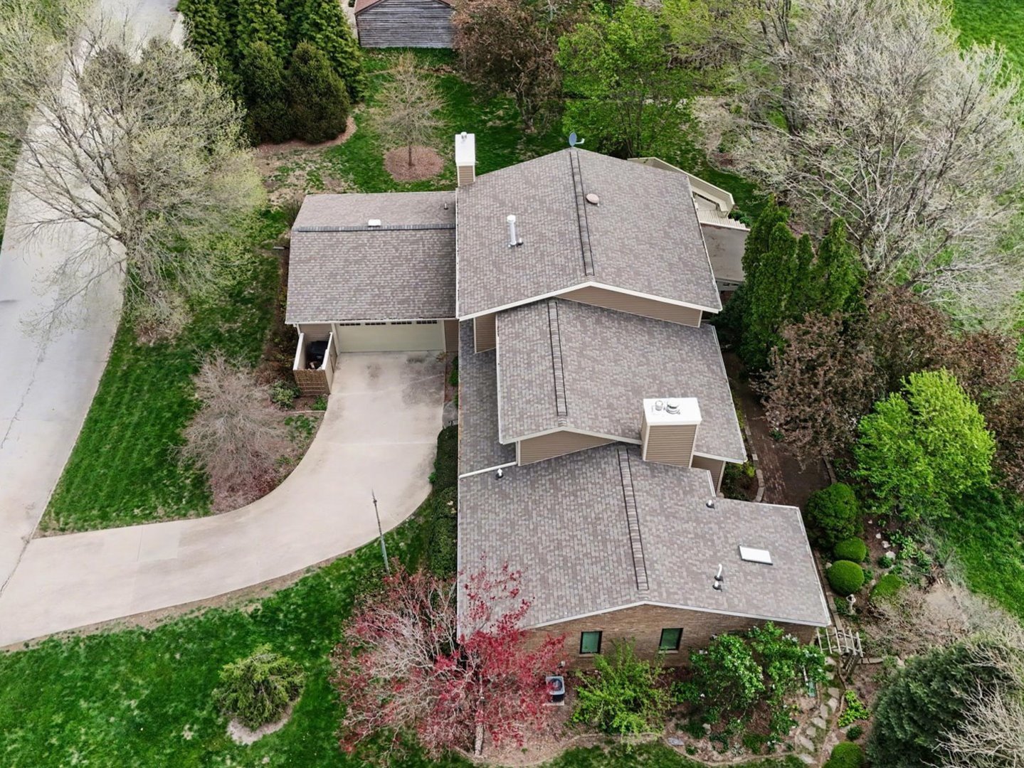 3207 Douglas Woods Drive