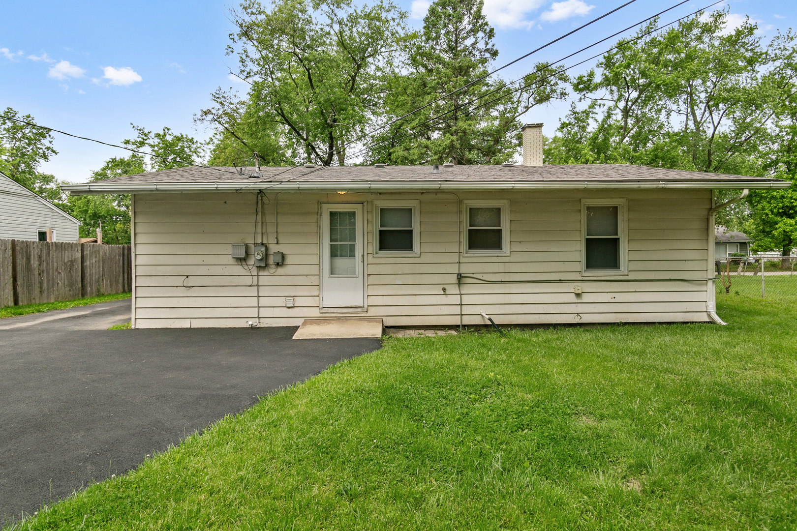 15403 Cherry Lane