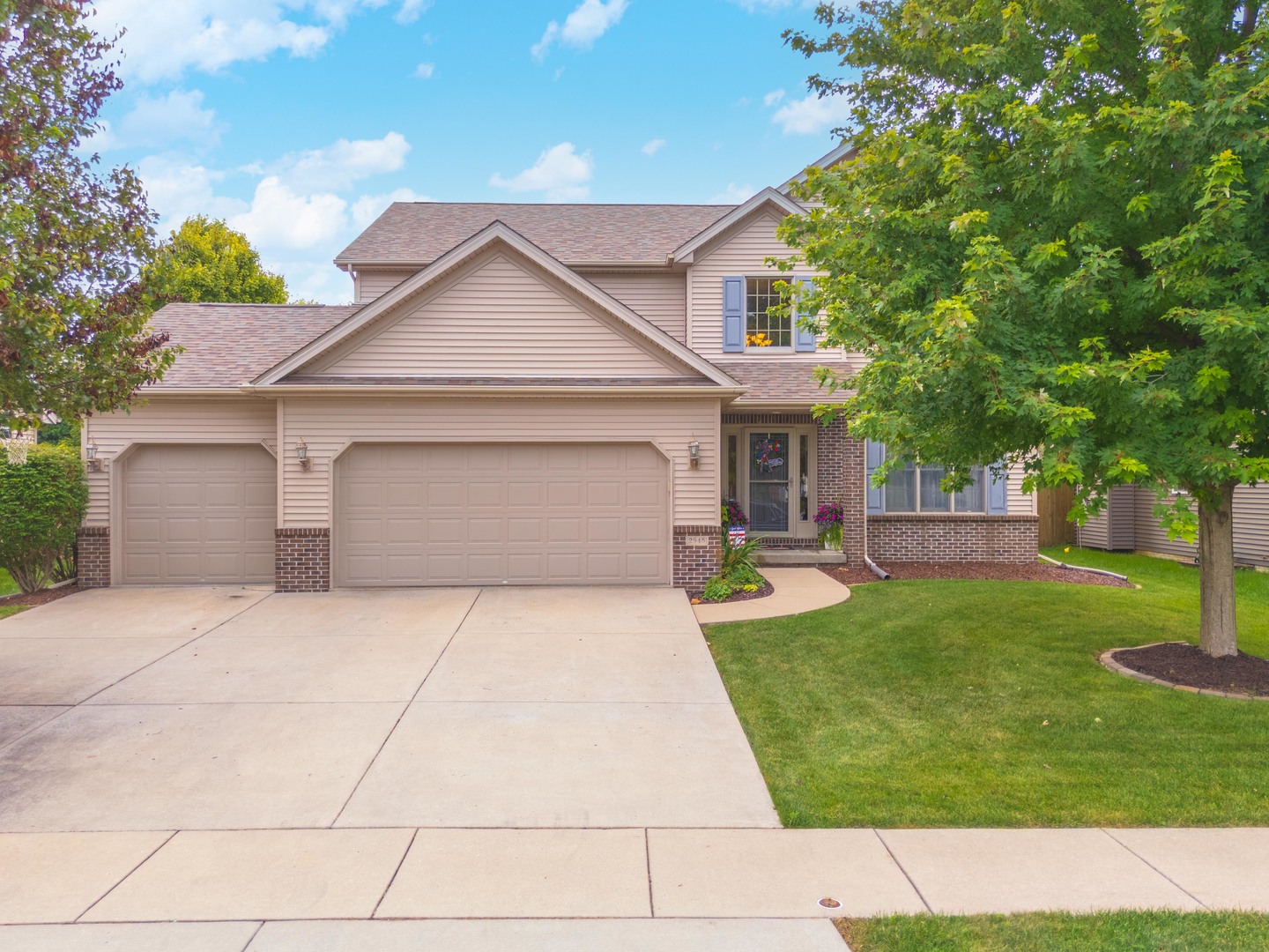 Normal, Illinois 61761, United States, 4 Bedrooms Bedrooms, ,3 BathroomsBathrooms,Residential,Contingent,196201 Normal, Illinois 61761, United States, 4 Bedrooms Bedrooms, ,3 BathroomsBathrooms,Residential,Contingent,196201