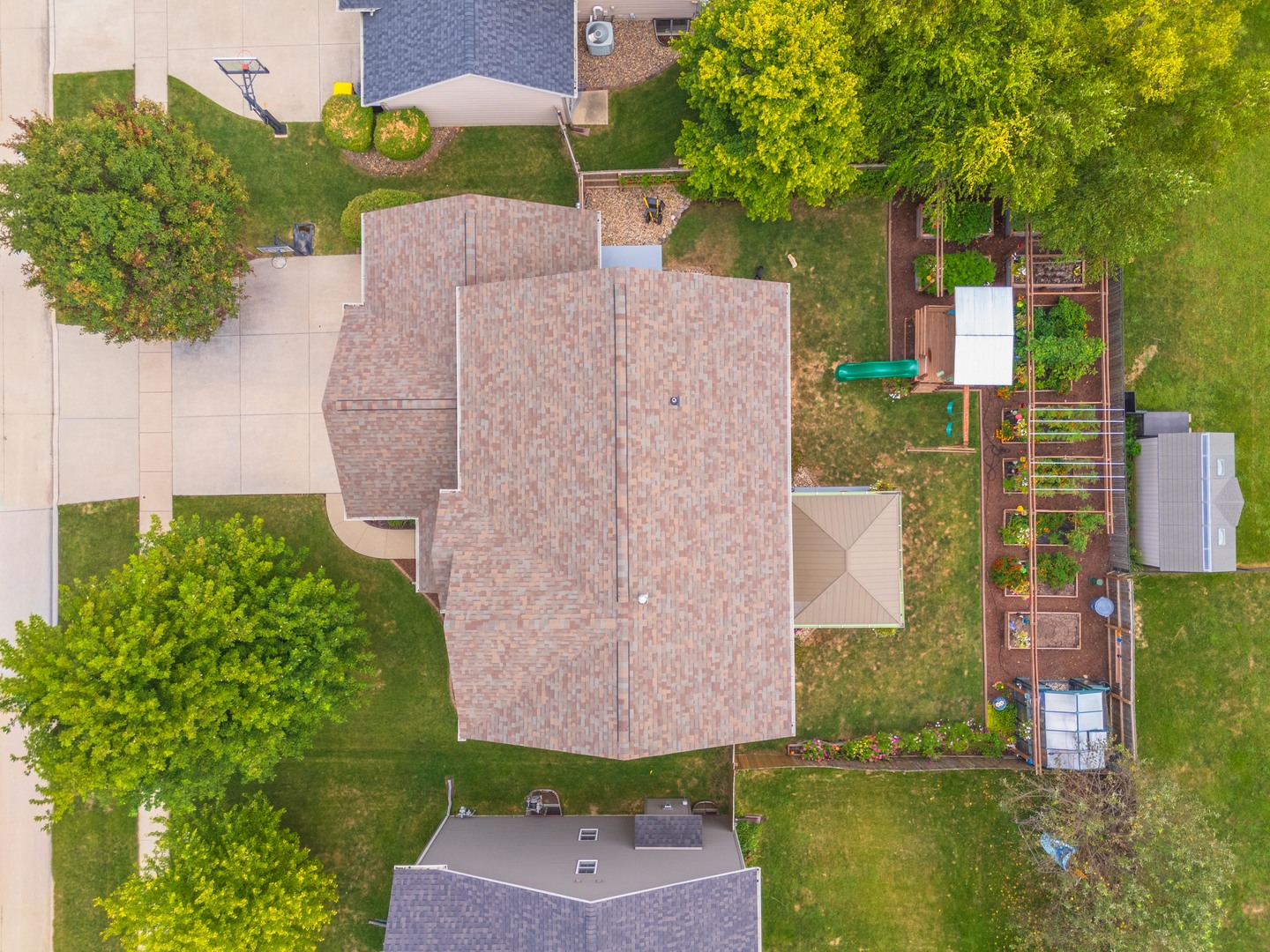 Normal, Illinois 61761, United States, 4 Bedrooms Bedrooms, ,3 BathroomsBathrooms,Residential,Contingent,196201