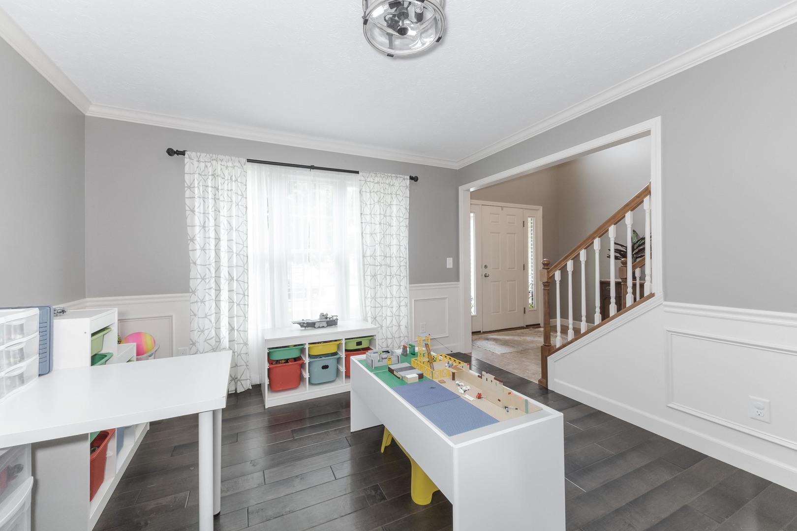 Normal, Illinois 61761, United States, 4 Bedrooms Bedrooms, ,3 BathroomsBathrooms,Residential,Contingent,196201