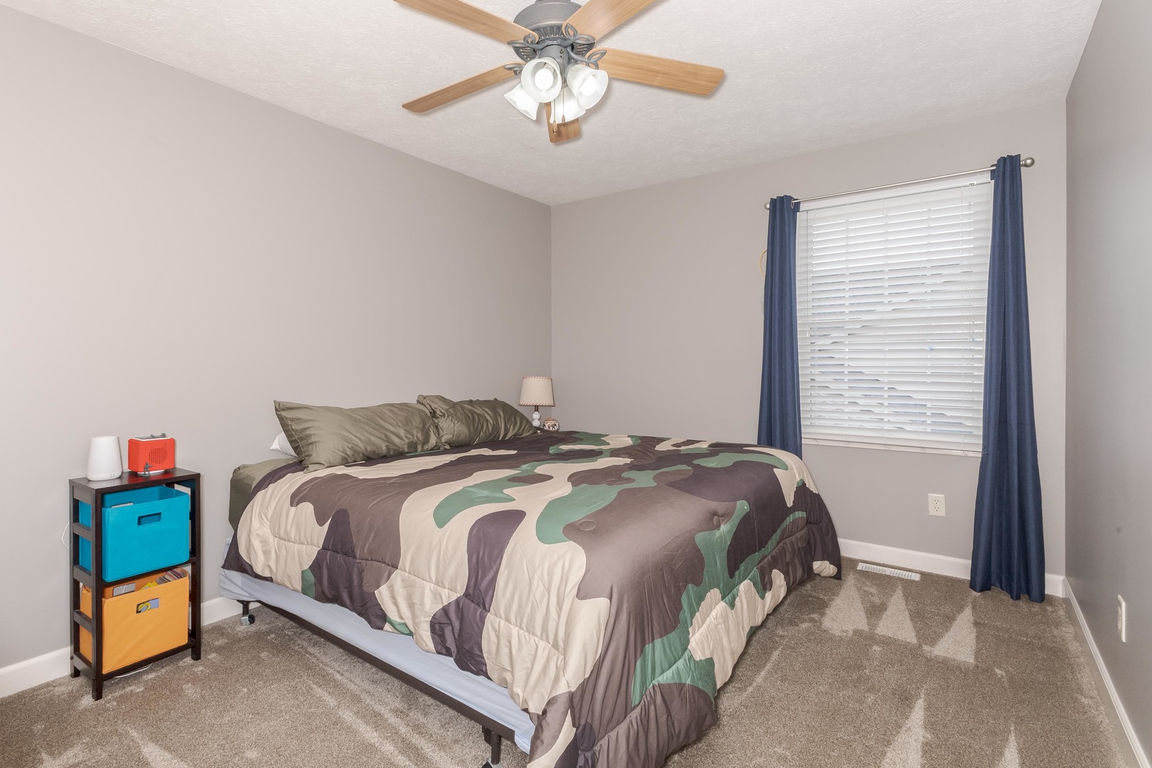 Normal, Illinois 61761, United States, 4 Bedrooms Bedrooms, ,3 BathroomsBathrooms,Residential,Contingent,196201