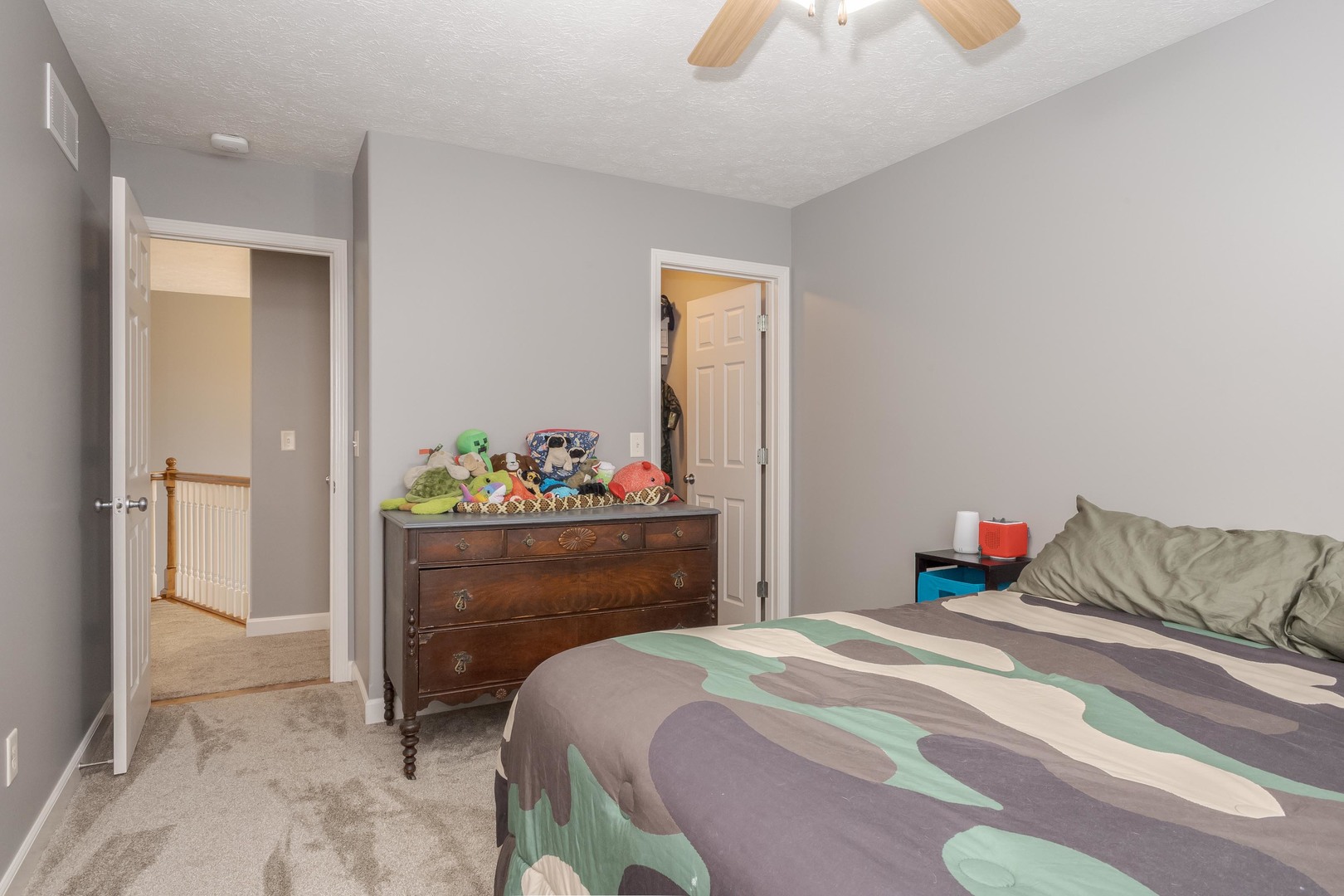 Normal, Illinois 61761, United States, 4 Bedrooms Bedrooms, ,3 BathroomsBathrooms,Residential,Contingent,196201