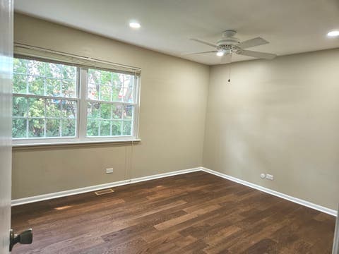 Tiny photo for 210 Redwood Court, Vernon Hills, IL 60061 (MLS # 12732908)