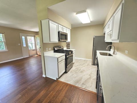 Tiny photo for 210 Redwood Court, Vernon Hills, IL 60061 (MLS # 12732908)