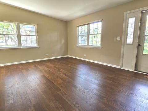 Tiny photo for 210 Redwood Court, Vernon Hills, IL 60061 (MLS # 12732908)
