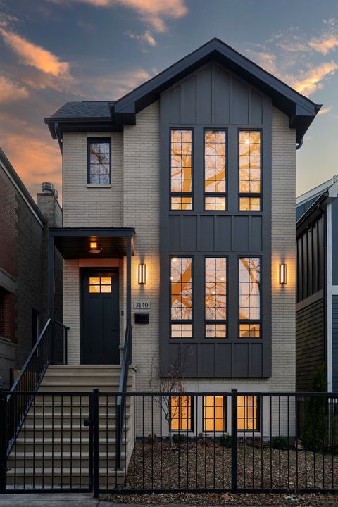 Photo of Chicago, IL 60618 (MLS # 12533634)