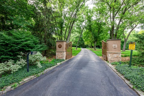 Tiny photo for 112 Brinker Road, Barrington Hills, IL 60010 (MLS # 12702832)