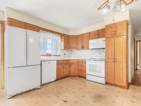 Tiny photo for 461 Springhill Drive, Roselle, IL 60172 (MLS # 12480713)