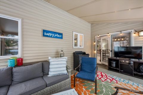 Tiny photo for 14 Margate Court, Lake In The Hills, IL 60156 (MLS # 12559909)