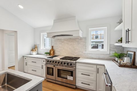 Tiny photo for 629 N Lincoln Avenue, Geneva, IL 60134 (MLS # 12564316)