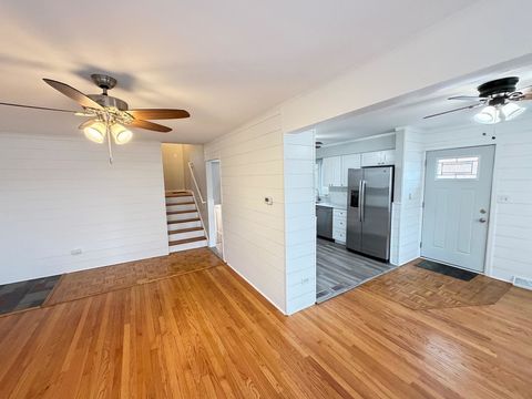 Tiny photo for 4018 N Cass Avenue, Westmont, IL 60559 (MLS # 12585102)