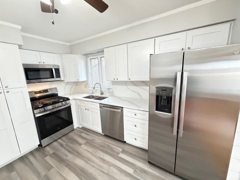 Tiny photo for 4018 N Cass Avenue, Westmont, IL 60559 (MLS # 12585102)