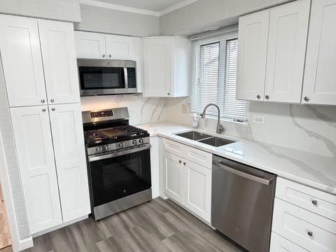 Tiny photo for 4018 N Cass Avenue, Westmont, IL 60559 (MLS # 12585102)