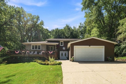 Photo of 11 SANDPIPER Drive, Blue Grass, IA 52726 (MLS # 12751576)