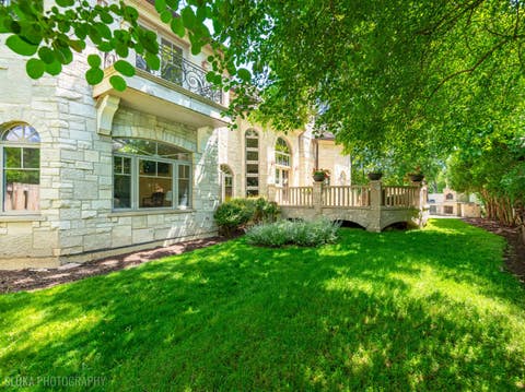 Tiny photo for 1009 Kings Lane, Glenview, IL 60025 (MLS # 12703357)