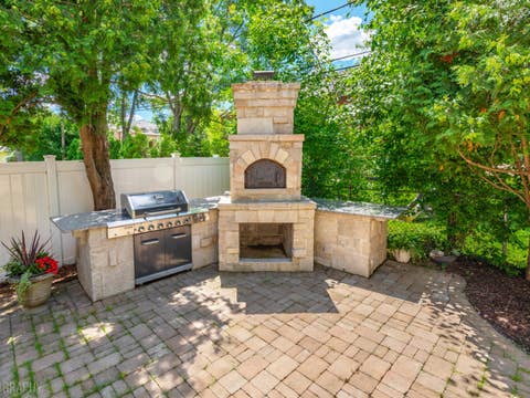 Tiny photo for 1009 Kings Lane, Glenview, IL 60025 (MLS # 12703357)