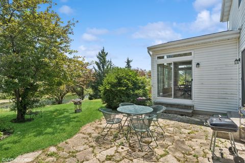 Tiny photo for 31577 N Clearwater Drive, Lakemoor, IL 60051 (MLS # 12422248)