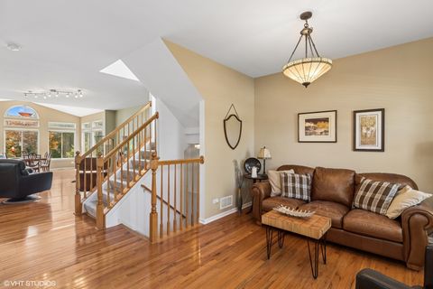 Tiny photo for 31577 N Clearwater Drive, Lakemoor, IL 60051 (MLS # 12422248)