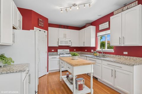 Tiny photo for 31577 N Clearwater Drive, Lakemoor, IL 60051 (MLS # 12422248)