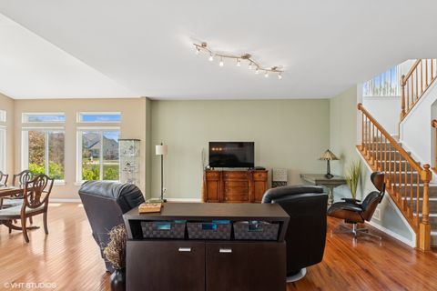Tiny photo for 31577 N Clearwater Drive, Lakemoor, IL 60051 (MLS # 12422248)