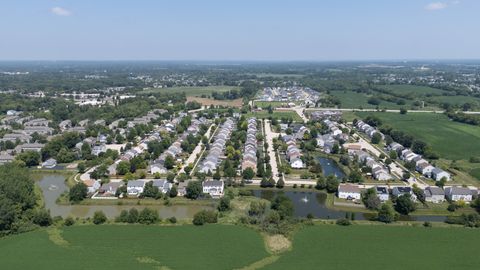 Tiny photo for 31577 N Clearwater Drive, Lakemoor, IL 60051 (MLS # 12422248)