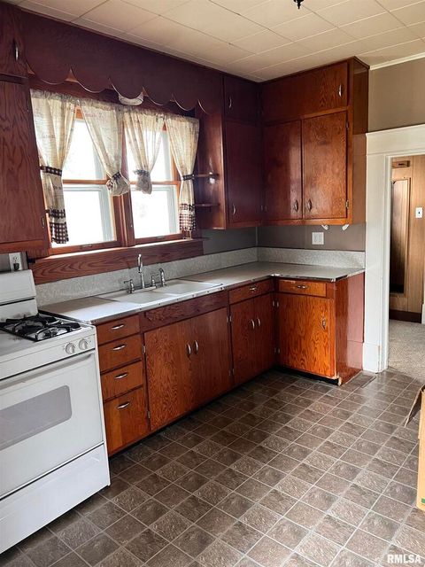 Tiny photo for 202 N WILSON Street, Anna, IL 62906 (MLS # QC4265306)