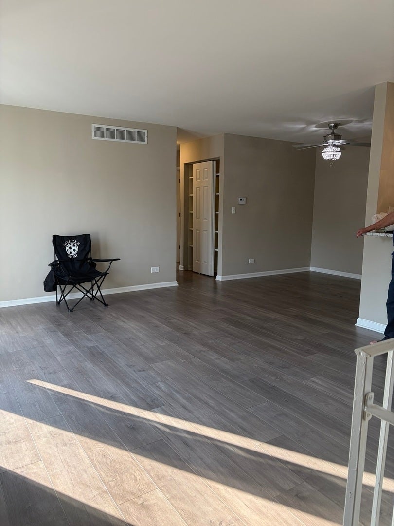 29W603 WINCHESTER Circle N 4