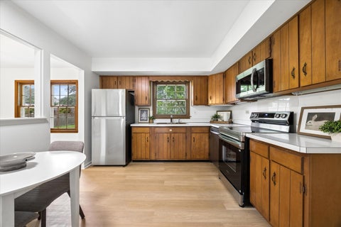 Tiny photo for 290 W Oak Glen Drive, Bartlett, IL 60103 (MLS # 12730047)