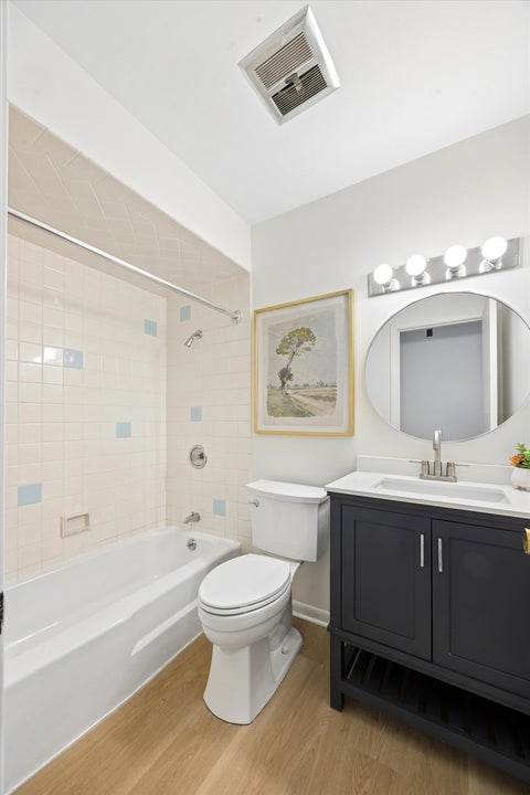 Tiny photo for 290 W Oak Glen Drive, Bartlett, IL 60103 (MLS # 12730047)