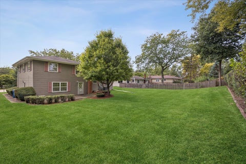 Tiny photo for 290 W Oak Glen Drive, Bartlett, IL 60103 (MLS # 12730047)
