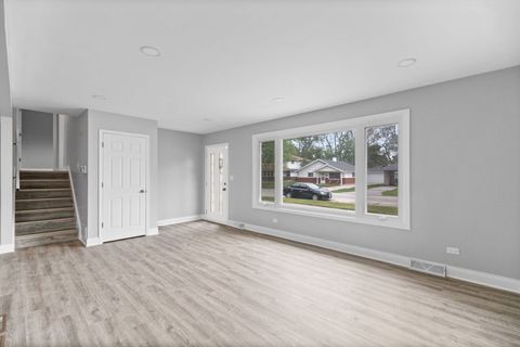 Tiny photo for 15240 Woodlawn Avenue, Dolton, IL 60419 (MLS # 12386837)