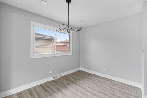 Tiny photo for 15240 Woodlawn Avenue, Dolton, IL 60419 (MLS # 12386837)