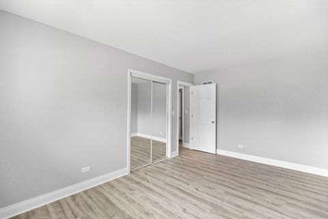 Tiny photo for 15240 Woodlawn Avenue, Dolton, IL 60419 (MLS # 12386837)