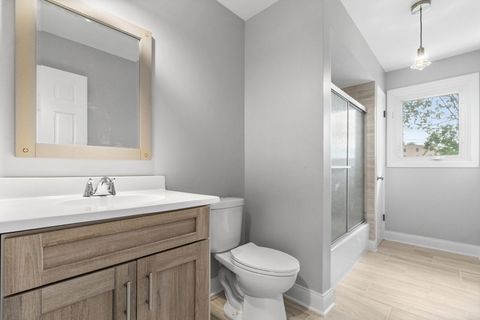 Tiny photo for 15240 Woodlawn Avenue, Dolton, IL 60419 (MLS # 12386837)