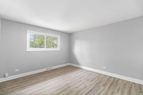 Tiny photo for 15240 Woodlawn Avenue, Dolton, IL 60419 (MLS # 12386837)
