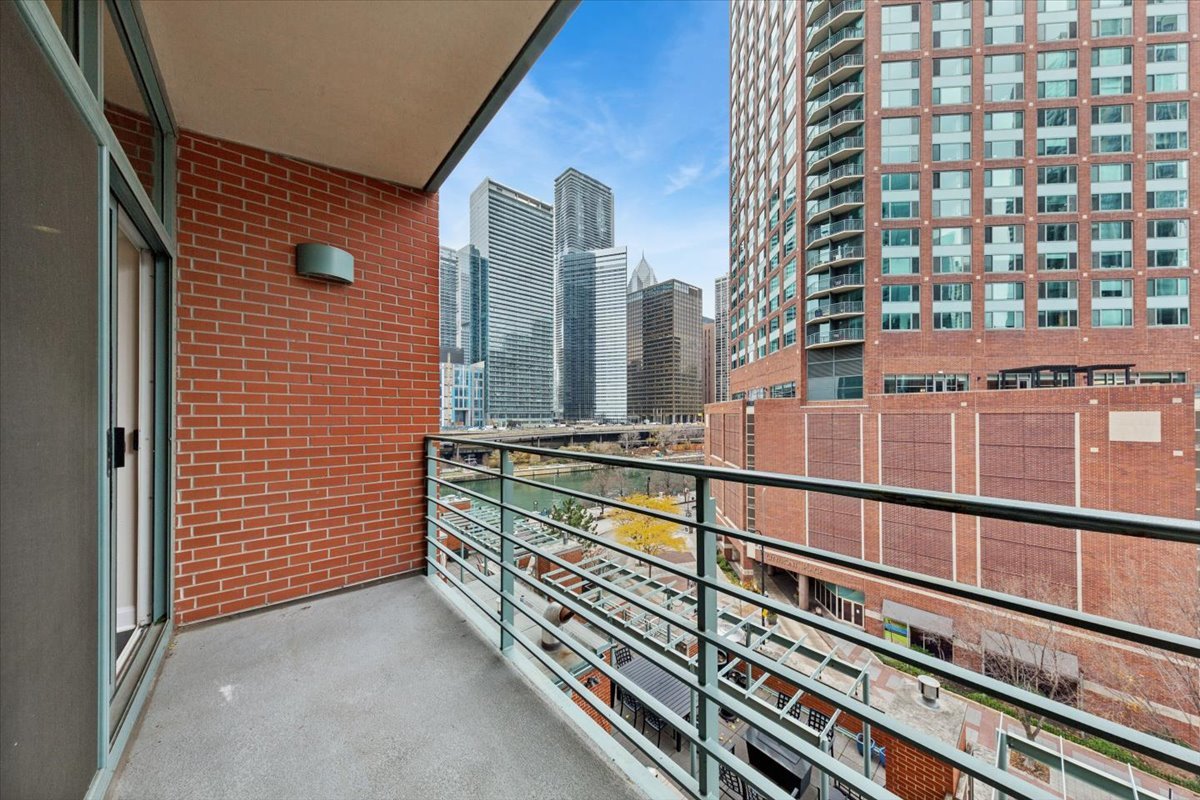 415 E North Water Street 706