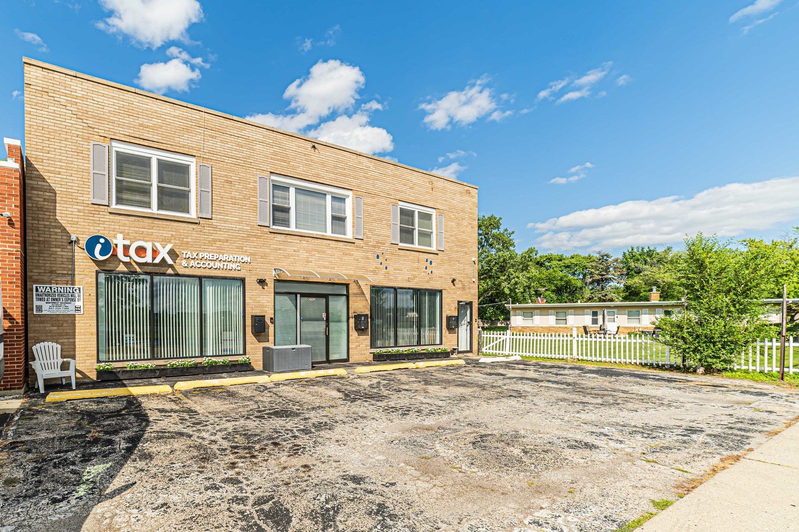 552 E Northwest Highway