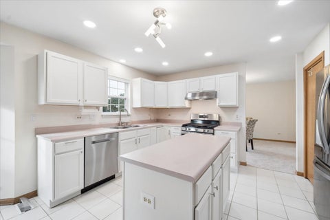 Tiny photo for 1888 Shoreline Court, Romeoville, IL 60446 (MLS # 12745903)