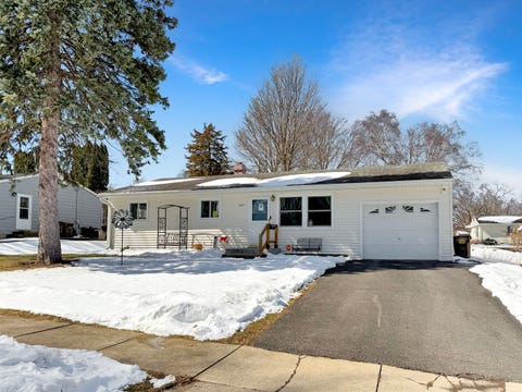 Tiny photo for 1427 Mark Drive, Freeport, IL 61032 (MLS # 12590642)