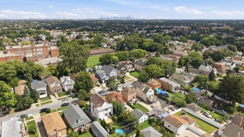 Tiny photo for 4305 N Mobile Avenue, Chicago, IL 60634 (MLS # 12748589)