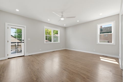 Tiny photo for 4305 N Mobile Avenue, Chicago, IL 60634 (MLS # 12748589)