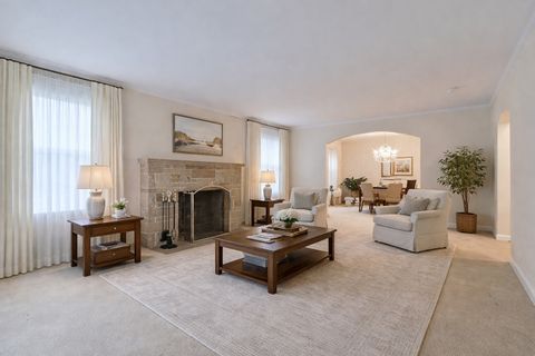 Tiny photo for 6153 N Lenox Avenue, Chicago, IL 60646 (MLS # 12571904)