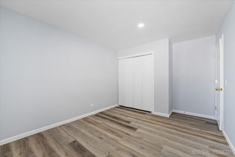 Tiny photo for 2S616 Linden Square, Warrenville, IL 60555 (MLS # 12528329)